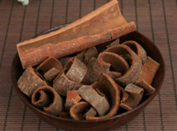 Daily Herb Recognition: Cinnamon (Rou Gui) - Nourishing Fire and Aiding Yang, Dispelling Cold and Alleviating Pain