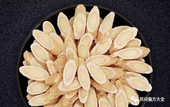 Astragalus: The First Choice for Qi Supplementation - Benefits and Precautions of Drinking Astragalus Water