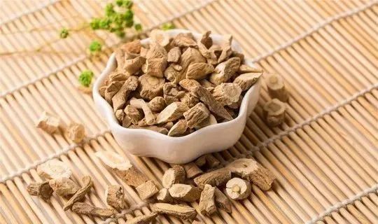 12 Herbs for Clearing Heat and Detoxification: Recommended for All Ages!