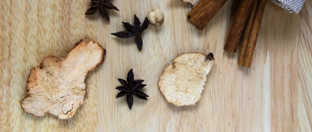 The Great Use of Dried Ginger in Winter: Clever Combinations to Treat Spleen and Stomach Cold Deficiency and Prevent Coronary Heart Disease
