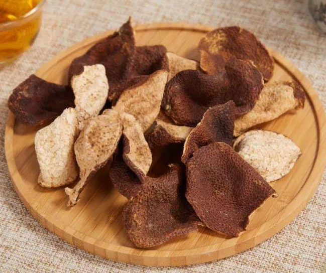 Atractylodes: A Powerful Herb for Dampness, Spleen Health, and Wind-Damp Relief