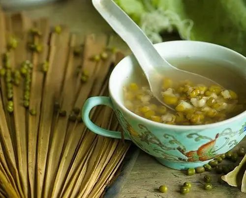 How to Maintain Health in Summer: 8 Essential Tips