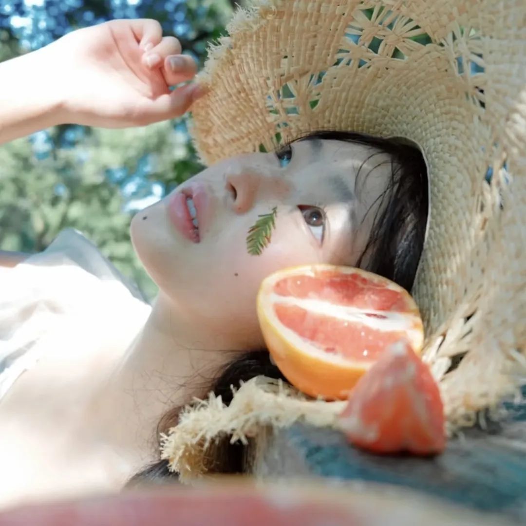 Summer Memories of Straw Hats and Damp Heat