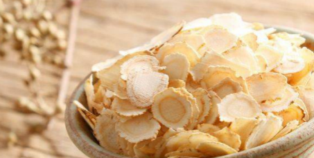 Young People Embrace Changbai Mountain Ginseng!