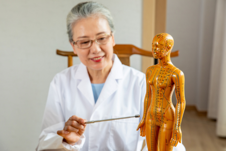 Balancing Yin and Yang to Prevent Illness: A Key Acupuncture Point for Harmonizing Qi and Blood