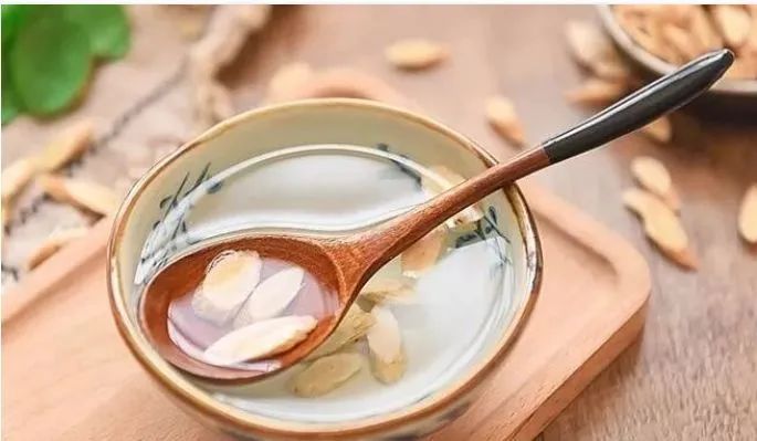 The Efficacy and Usage of Astragalus (Huang Qi)
