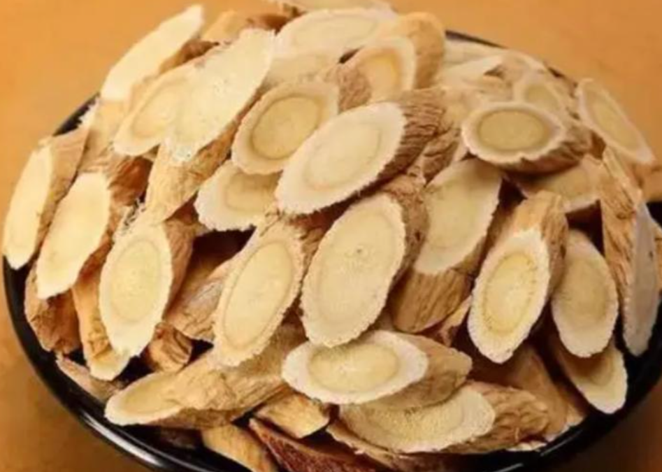 Why Drinking Astragalus Water Long-Term Can Lead to Weight Loss? Understanding the Side Effects of Astragalus Water