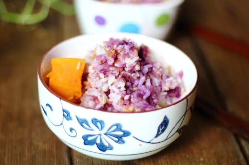 TCM Dietary Therapy: How to Nourish the Heart, Liver, Spleen, Stomach, and Lungs with Grains, Plus 8 Delicious Whole Grain Recipes