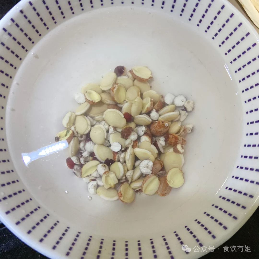 Spring Eating Duck: Clearing Heat and Detoxifying, Enhancing Appetite, and Promoting Diuresis and Reducing Swelling. Essential for the Elderly and Children!