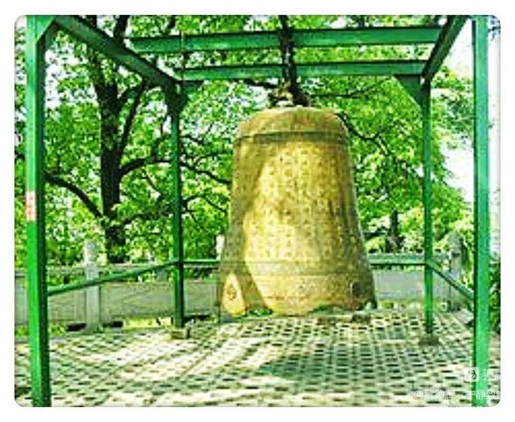 The Legend of the Flying Bronze Bell from Tongzhong, Wenyang County