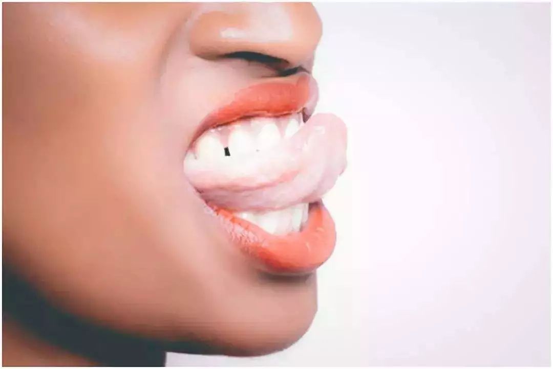The Health of Your Body is Reflected on Your Tongue: Discover the Condition of Your Organs by Observing Your Tongue!