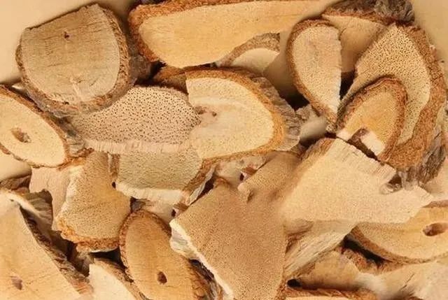Malignant Tumors Are Not Incurable: A Traditional Chinese Medicine Formula to Strengthen the Body and Eliminate Pathogenic Factors