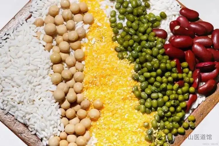 The Concept of 'Food and Medicine from the Same Source' in Traditional Chinese Medicine: The Integration of Dietary Therapy and Health Preservation