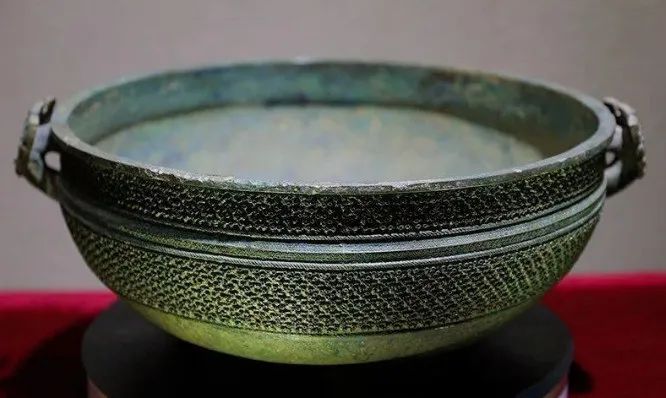 Discovery of Ancient Bronze Artifacts in Guangdong: A Significant Archaeological Find