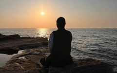 Daoist Internal Cultivation: The Dual Reception of Sun and Moon to Regulate and Balance Yin and Yang in the Human Body!