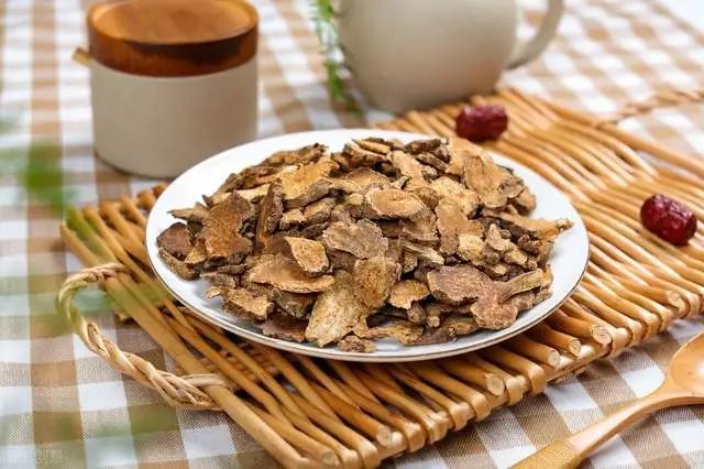 Exploring Cang Zhu: A Remedy for Wind, Dampness, and Cold, Alleviating Headaches, Body Pain, and Bone Pain