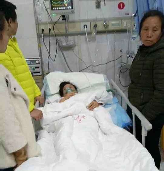 A Bowl of Herbal Soup Poisoned a Family of Three in Fujian! How Toxic is the 'Breaking Intestines Grass' in the Martial Arts World?