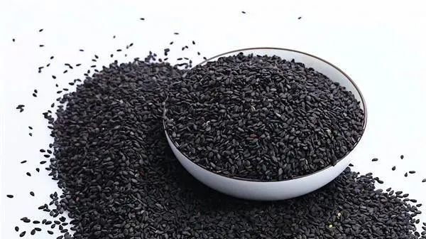 10 Essential Foods for Blood Nourishment