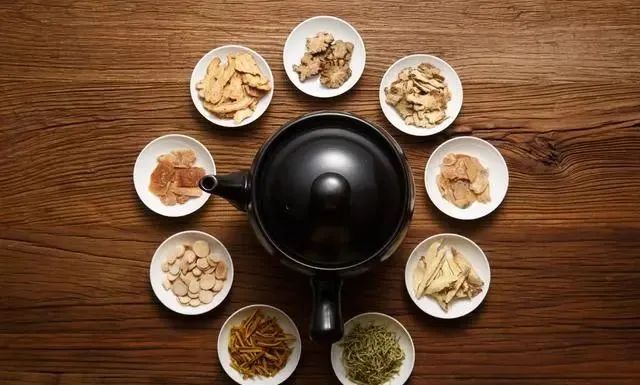 50 Essential Health Principles from the Huangdi Neijing
