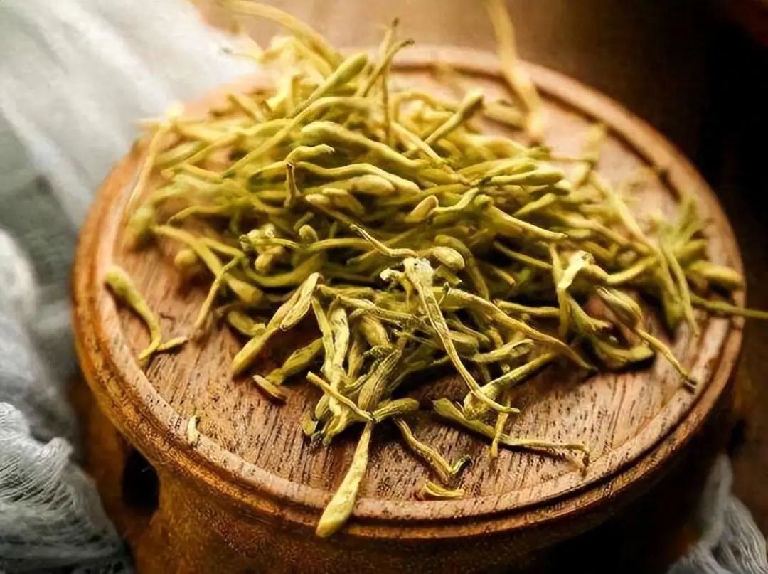 The Perfect Partner for Honeysuckle: Brew Together for a Clean Liver and Improved Sleep Quality