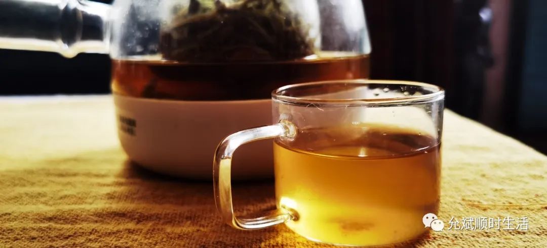 How to Use Jin Yin Hua and Gan Cao for Wind-Heat Cold, Viral Infections, and Heatstroke