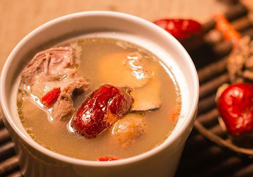 Nourishing Qi and Blood: The Benefits of Angelica, Ginger, and Lamb Soup