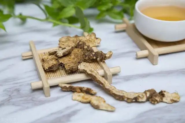 Exploring Cang Zhu: A Remedy for Wind, Dampness, and Cold, Alleviating Headaches, Body Pain, and Bone Pain