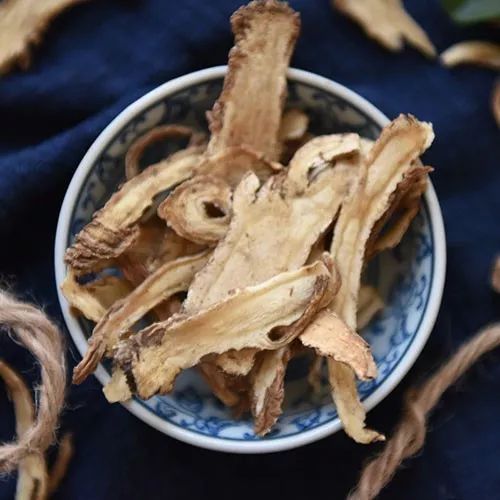 The Four Major Benefits of Angelica Sinensis and Five Dietary Recipes for Health and Flavor!