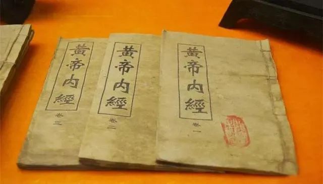 Understanding the Four Diagnostic Methods of Traditional Chinese Medicine: Observation, Listening, Inquiry, and Palpation