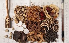 33 Pairs of Complementary and Contradictory Chinese Medicinal Herbs