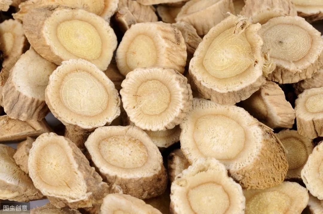 15 Classic and Practical Herbal Combinations for Clearing Heat and Detoxifying