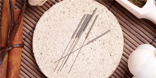 Dermatology: TCM Fire Needle Technique for Treating Skin Diseases