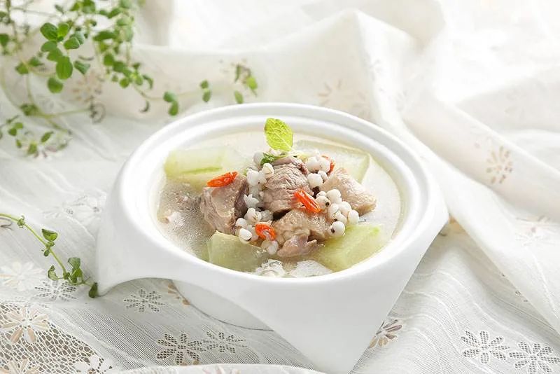 Eliminating Dampness and Strengthening the Spleen: Five Barley Recipes for Dampness Relief