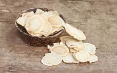 Understanding the Differences Among Various Ginsengs and Precautions for Use