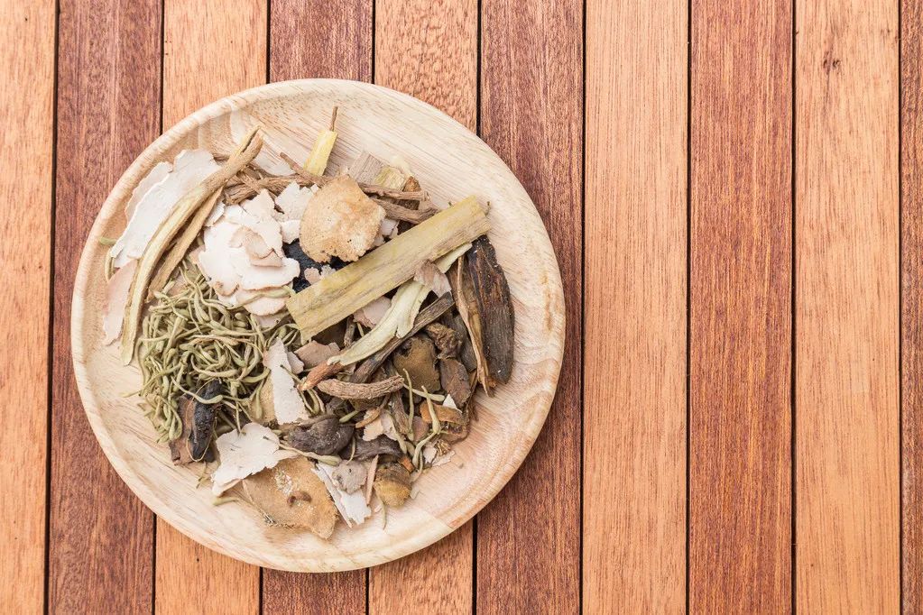 Gao Fang Collection: Clear Liver and Transform Dampness, Soothe Liver and Activate Channels, Resolve Phlegm and Dissolve Nodules (Qing Gan Fa Zhi Gao)