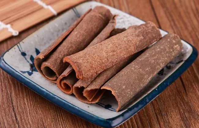 The Benefits and Contraindications of Cinnamon in Kidney Nourishment and Meridian Regulation