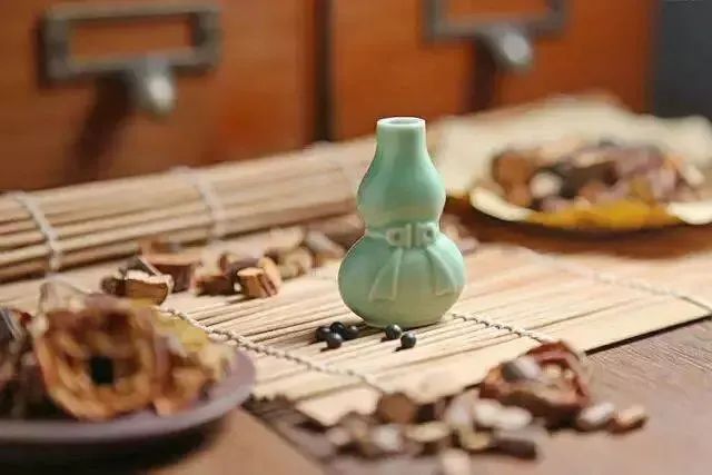 Traditional Decoctions vs. Patent Medicines: How to Use for Better Efficacy?