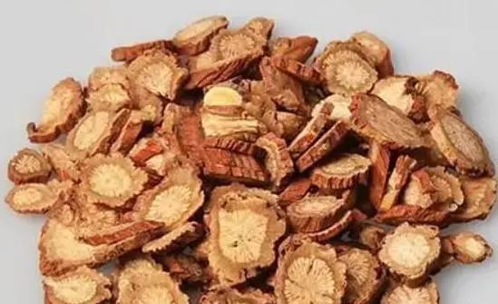 The "Golden Partner" of Danshen: Regular Consumption May Promote Blood Circulation and Dissolve Thrombus, Unclog Blood Vessels