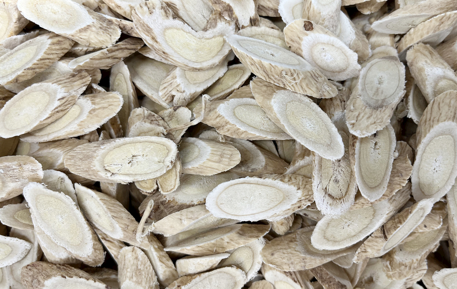 Huang Qi: The 'King of Qi-Boosting' in Traditional Chinese Medicine, How Much Do You Know?