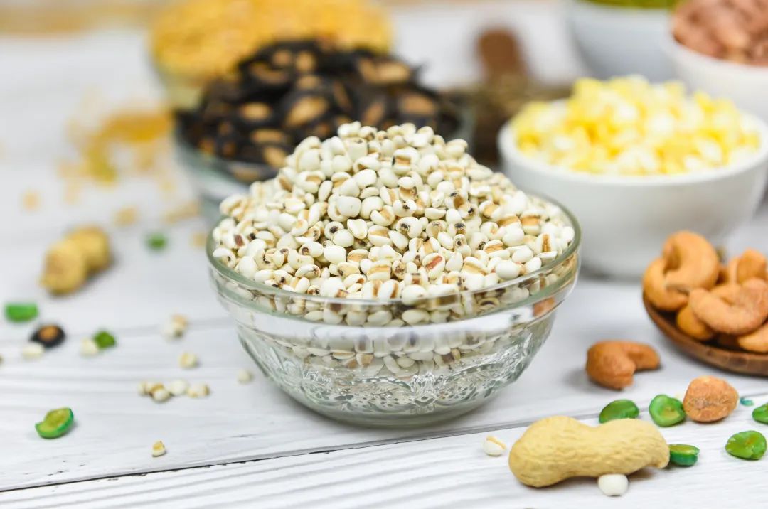 The Different Effects of Raw and Cooked Coix Seed