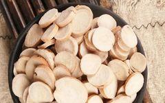 Identification, Efficacy, Health Tips, and Effects of Processed Bai Shao (White Peony Root)