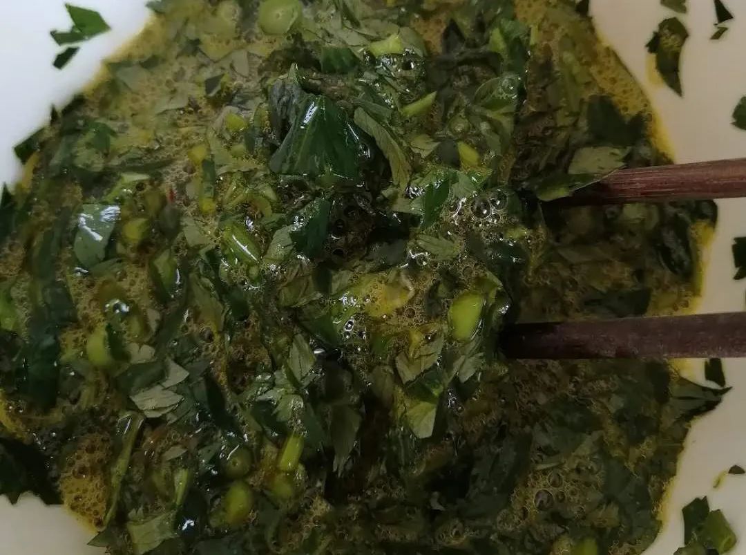 The Dual Role of Medicinal and Edible Plants: A Focus on Chuanxiong (Ligusticum chuanxiong)