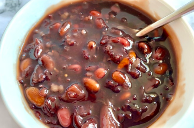 The True Commoner's Blood Nourishing Recipe: Enjoy Regularly for Improved Blood Circulation and a Rosier Complexion