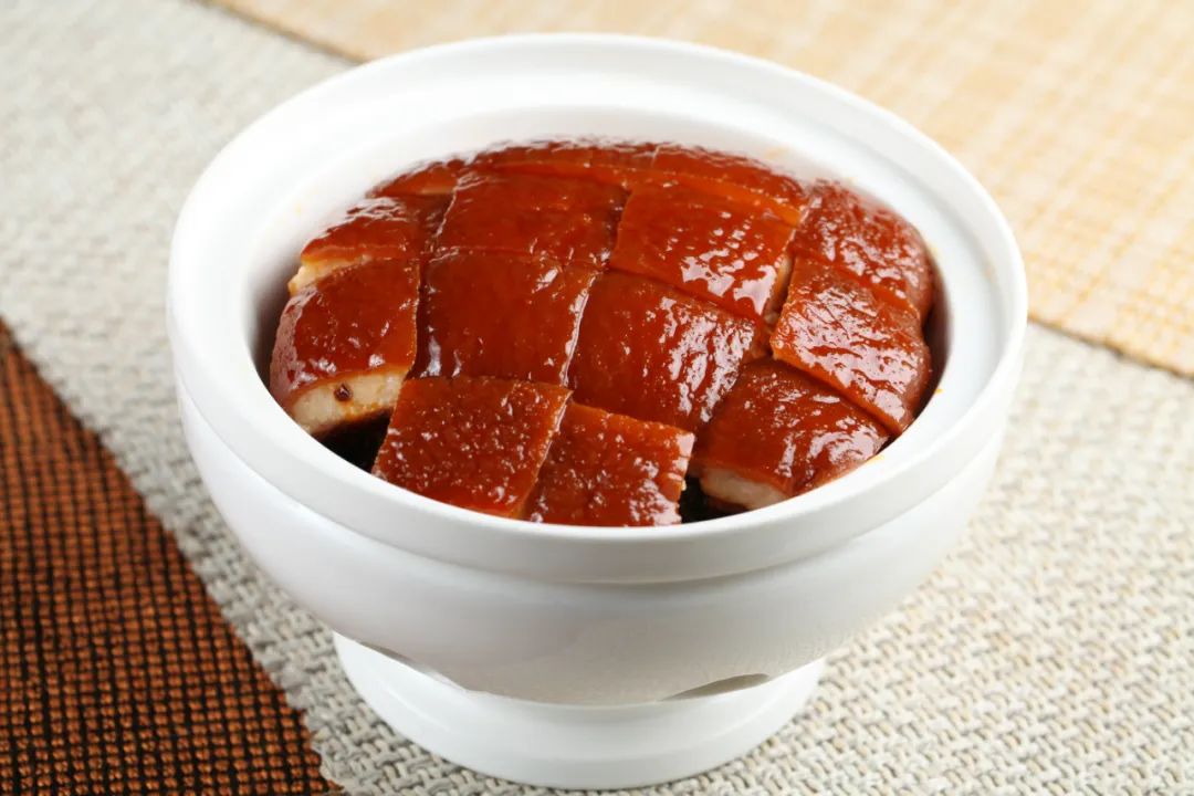 Symptoms of Spleen and Stomach Yang Deficiency: Summer Care Tips