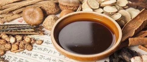 Analysis of Zhao Bingnan's 'Three Formulas for Wind Treatment' Based on TCM Theory of Exogenous Diseases