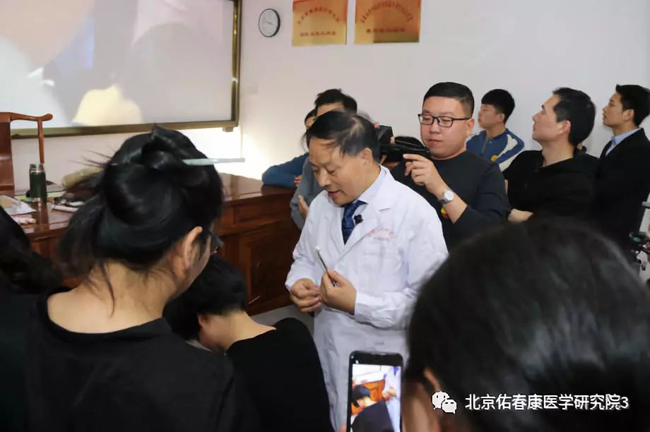 Traditional Chinese Medicine "Gaoji" (Pastes)