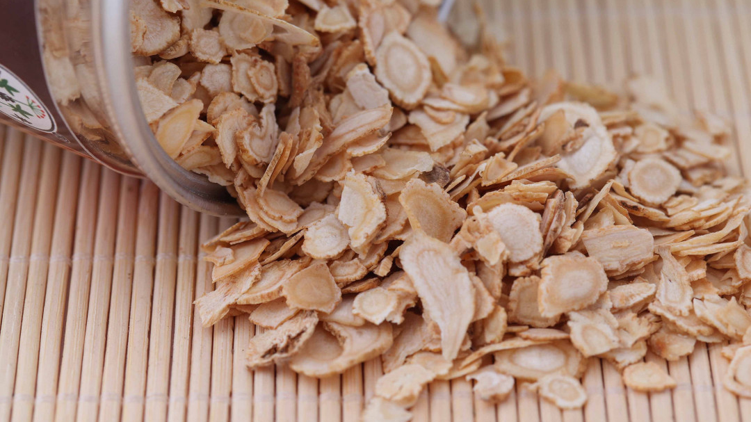 Nine Traditional Chinese Medicines Including Codonopsis and Astragalus Officially Recognized as Food and Medicinal Substances! Important Precautions for Breast Cancer Soup Recipes
