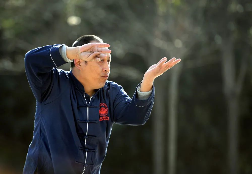 Who Practices Tai Chi? A Flourishing Community!