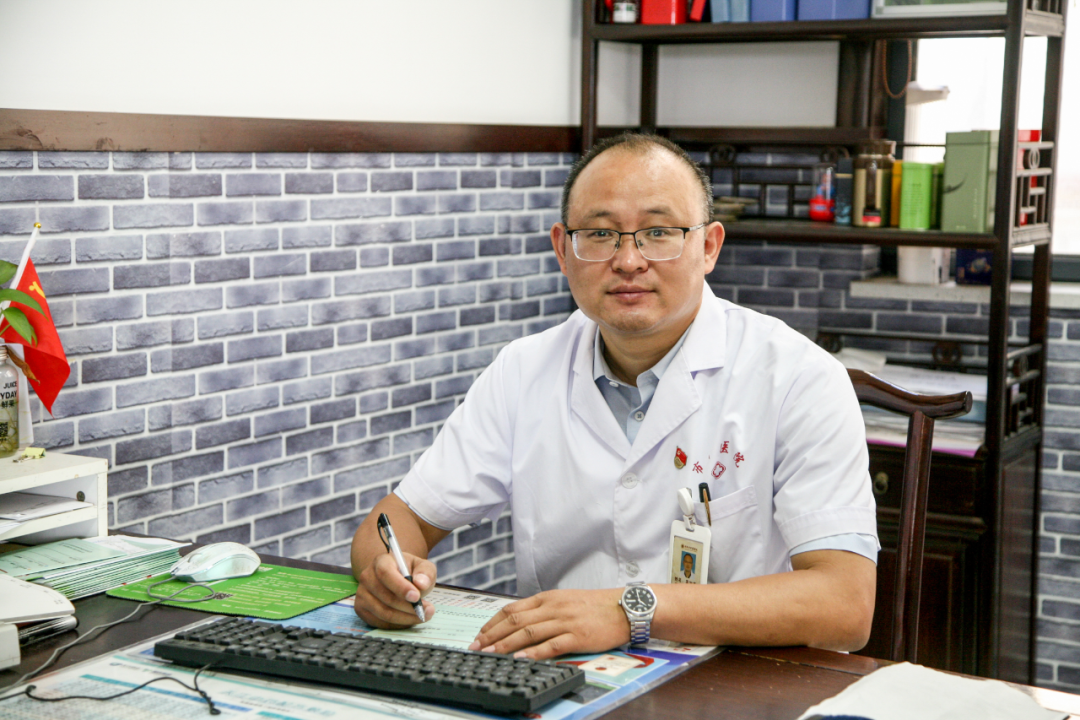 Strengthening the Body and Expelling Pathogens: A Holistic Approach in Traditional Chinese Medicine