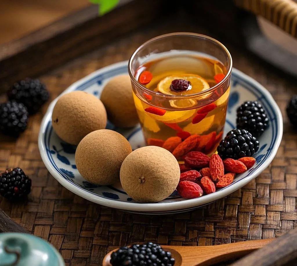 Cook Longan with These Ingredients for Easy Sleep, Qi and Blood Nourishment, and Radiant Complexion